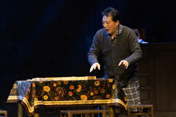 八戒策略 《长恨歌》上海话版热演，钱程蔡金萍高博文刘晓靓一开口，上海味道扑面而来