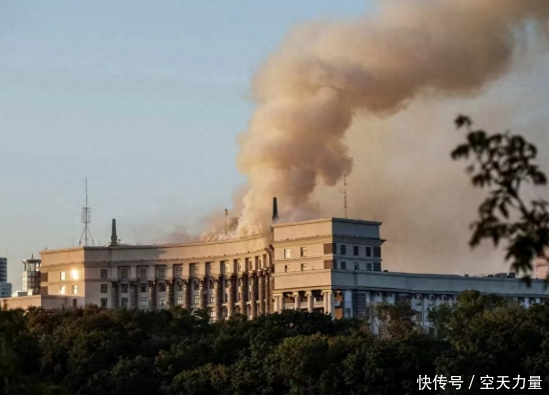 宝盈国际 基辅最强防空区，第一次被俄突破，特朗普豁出去了，要搞俄经济？